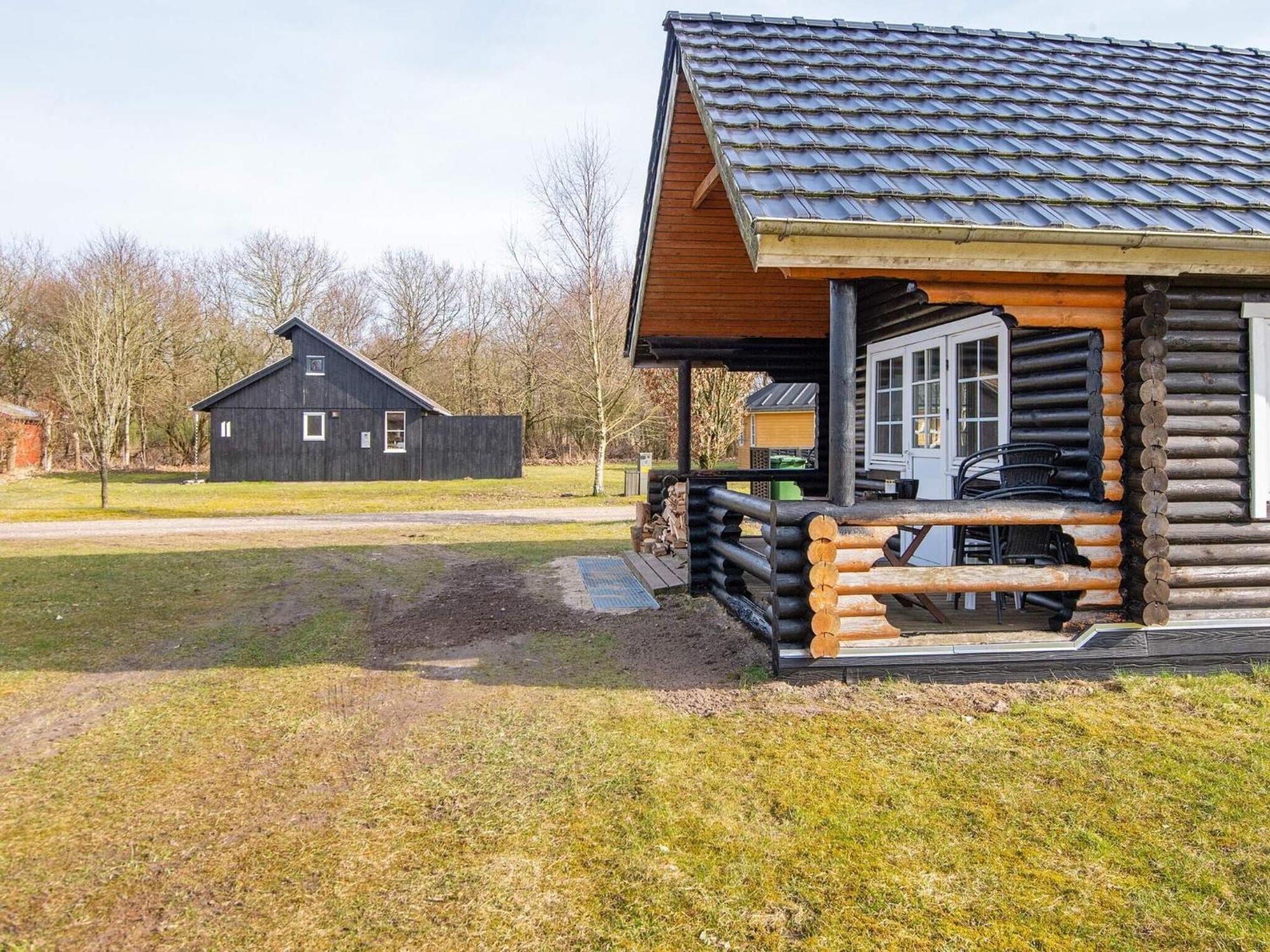 4 Person In * Hovborg